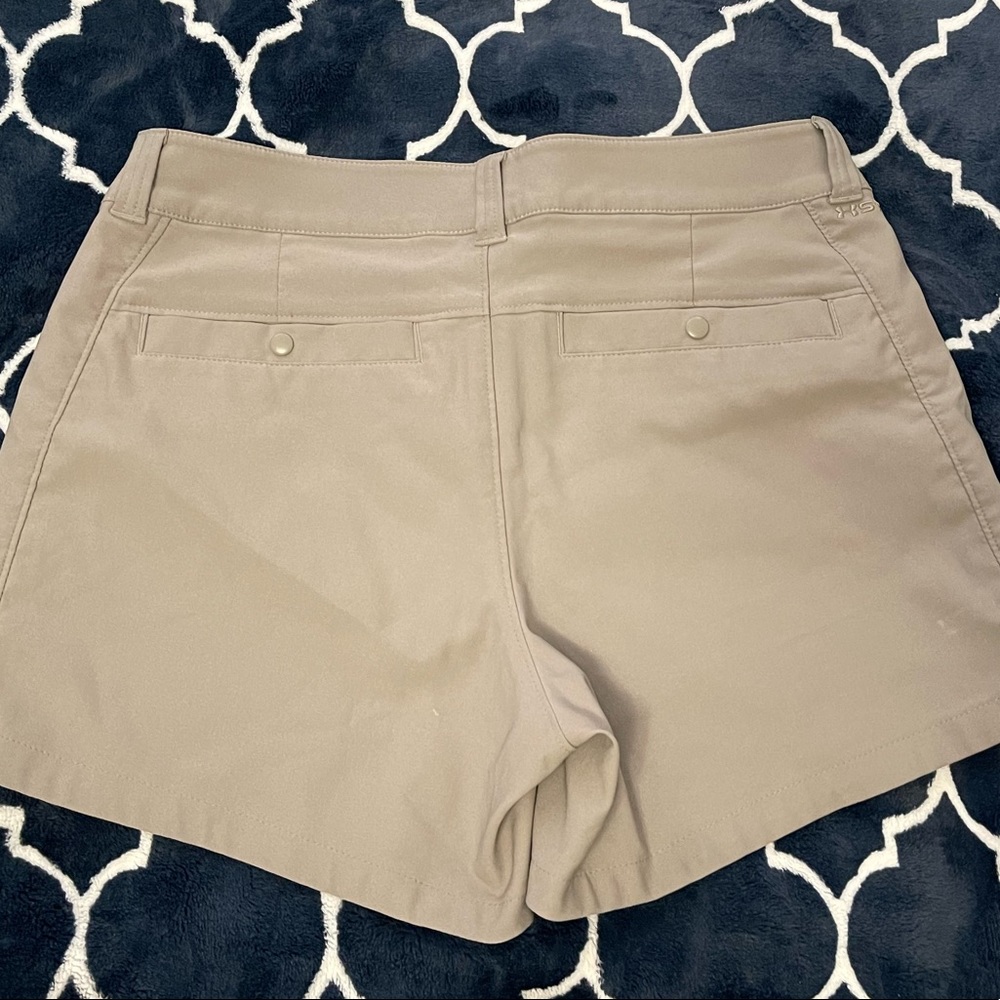 Shorts - Picture 3 of 3